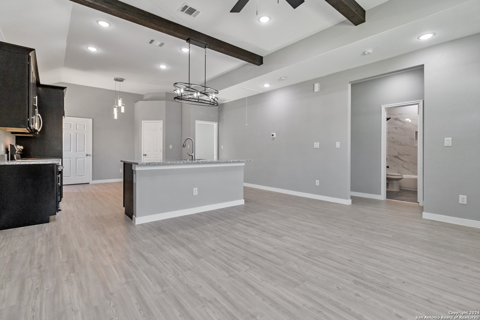 1422 SAN ACACIA