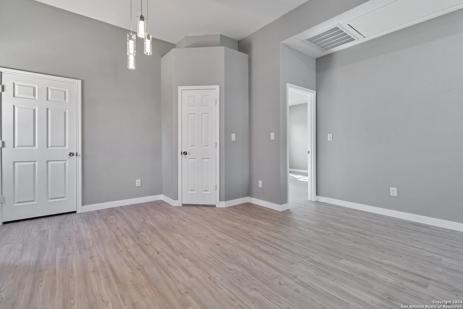 1422 SAN ACACIA