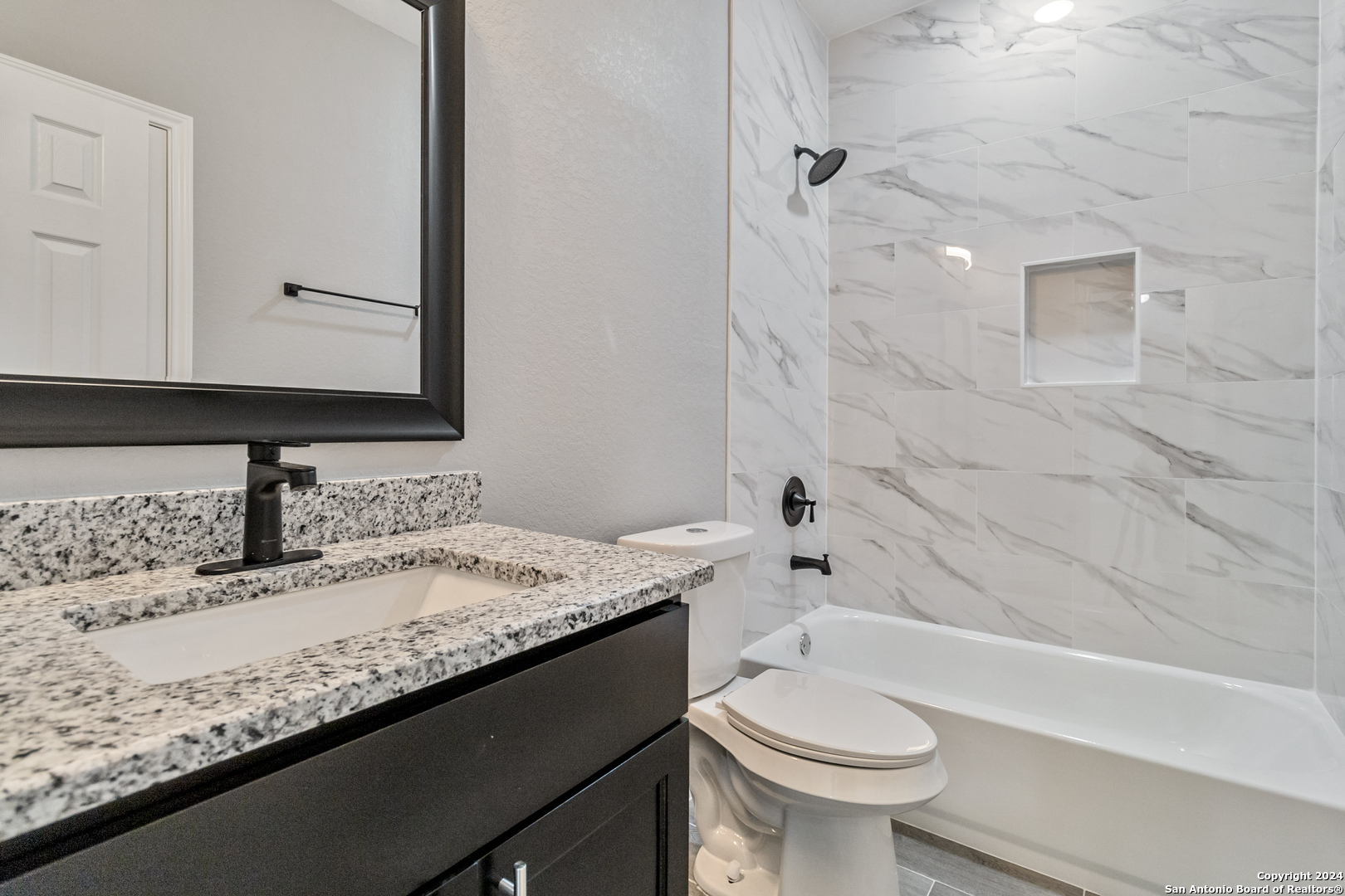 1422 SAN ACACIA