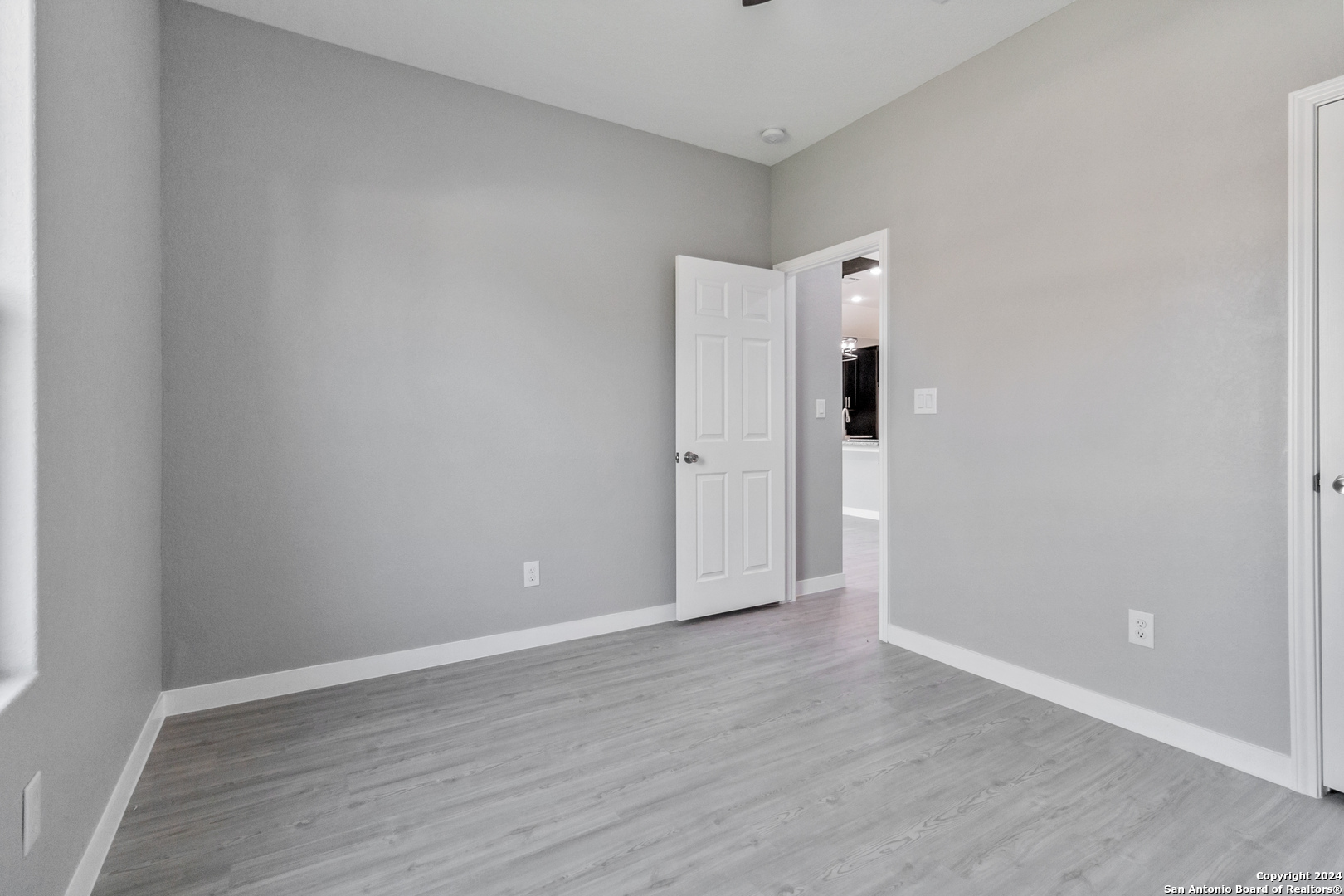 1422 SAN ACACIA