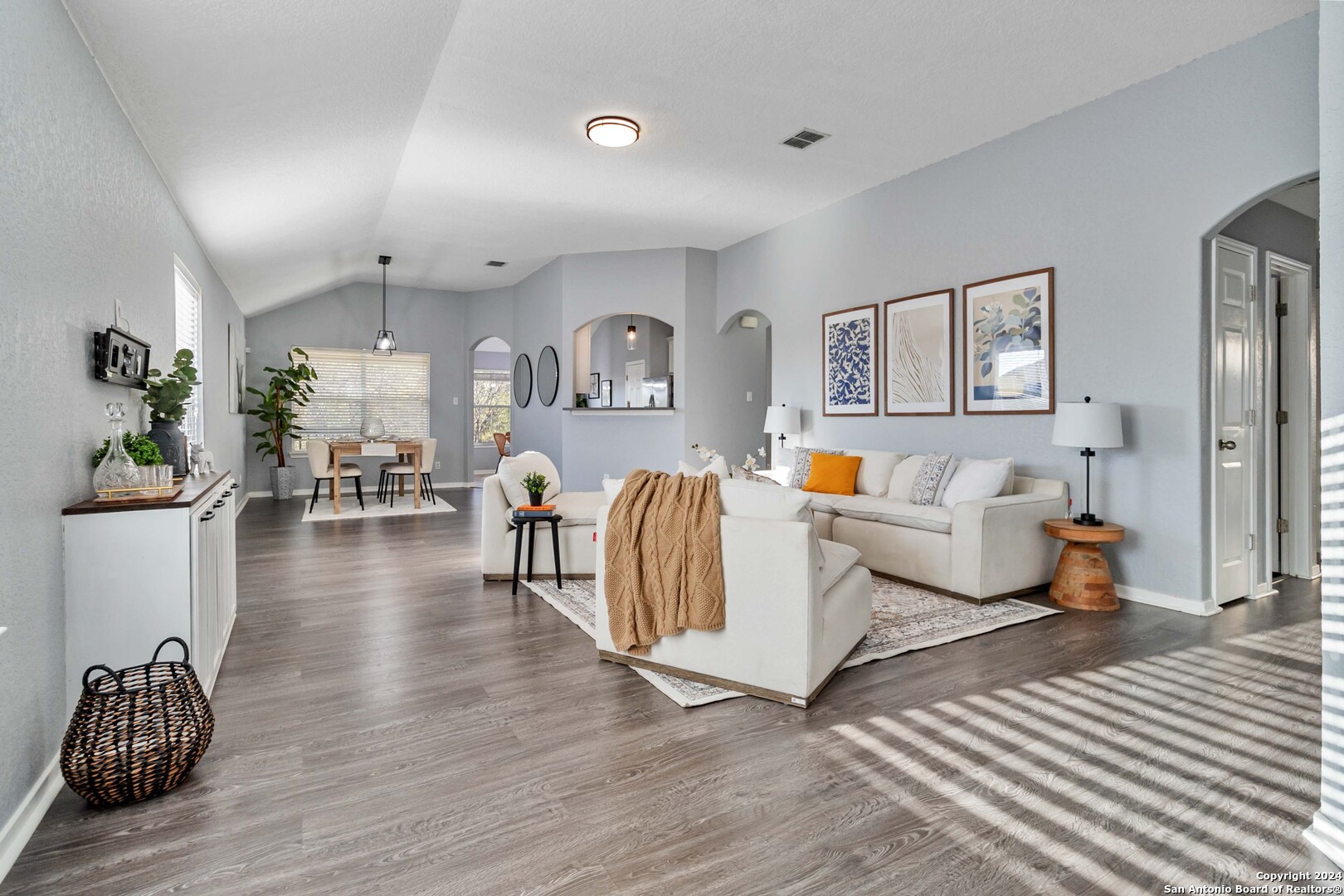 8227 PIONEER OAK
