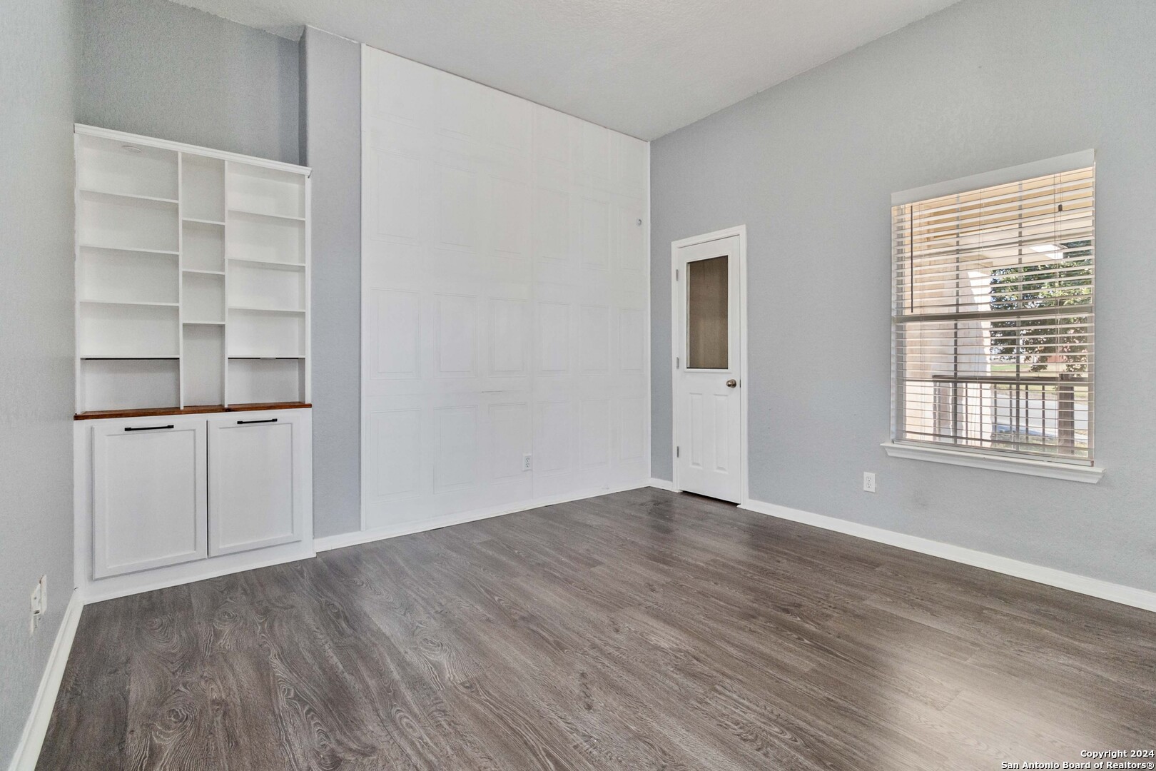 8227 PIONEER OAK