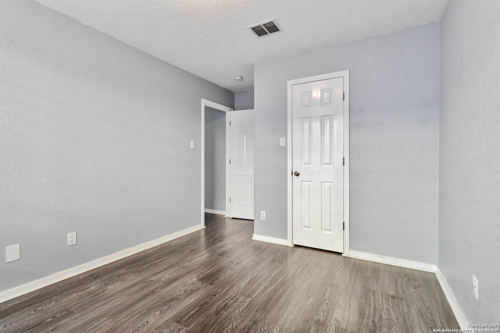 8227 PIONEER OAK