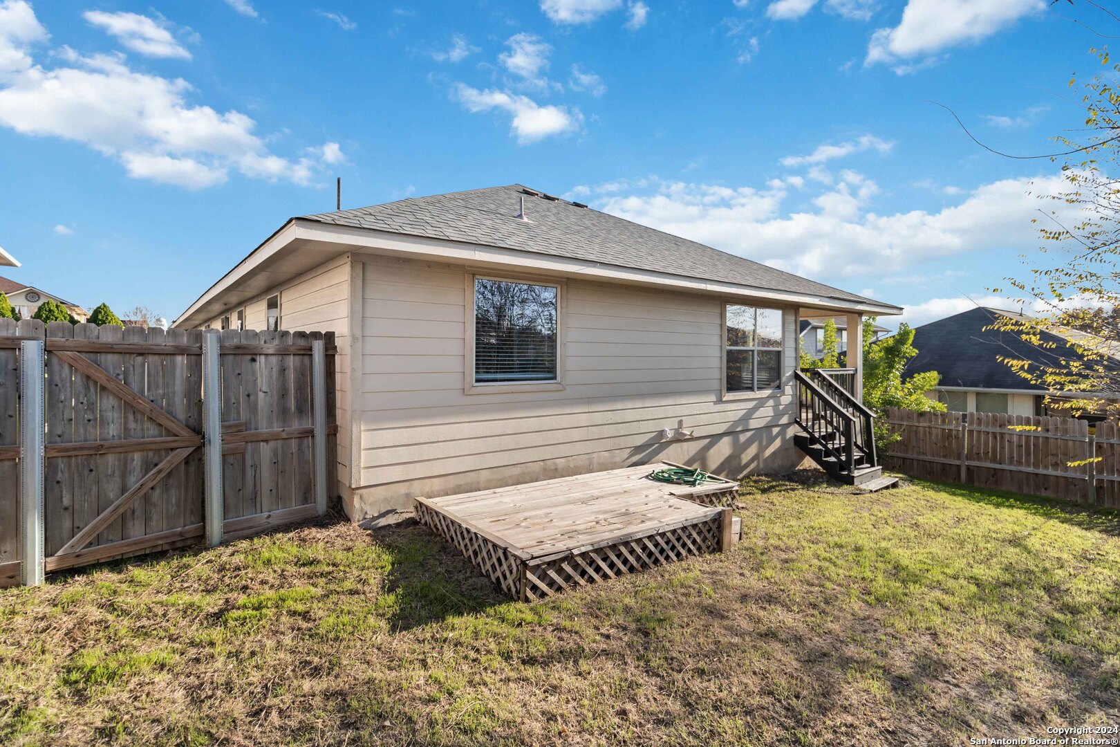8227 PIONEER OAK
