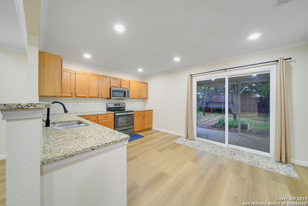 3935 PRIVET PL