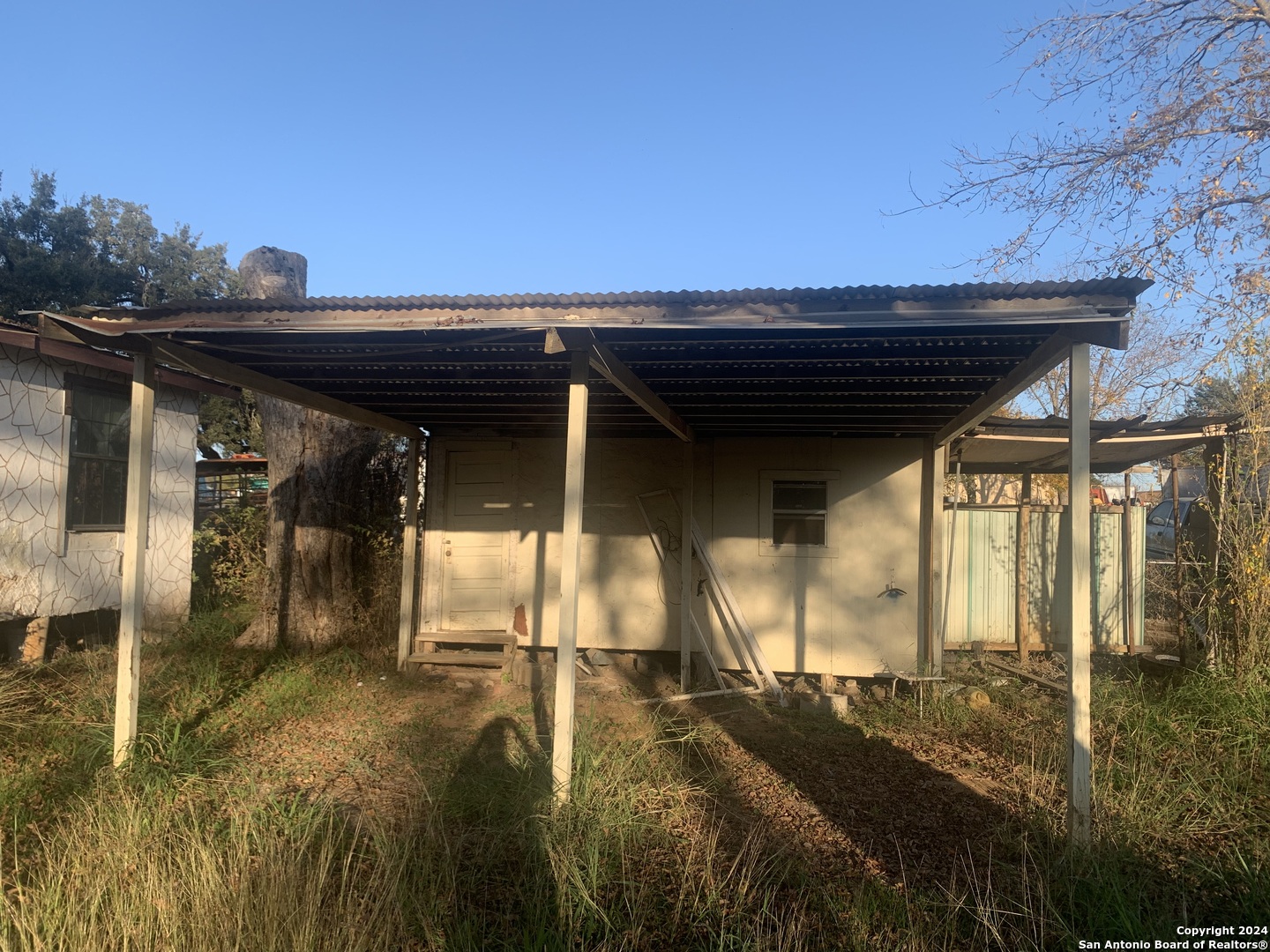 15516 S HIGHWAY 81