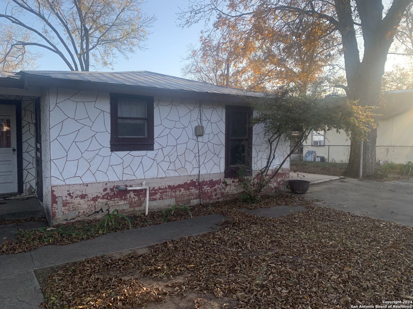 15516 S HIGHWAY 81