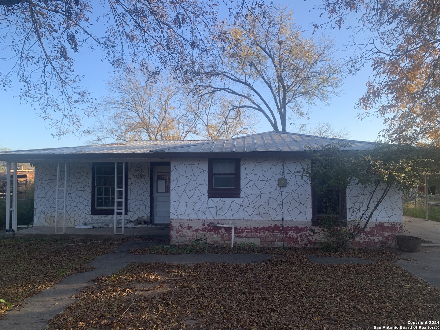 15516 S HIGHWAY 81