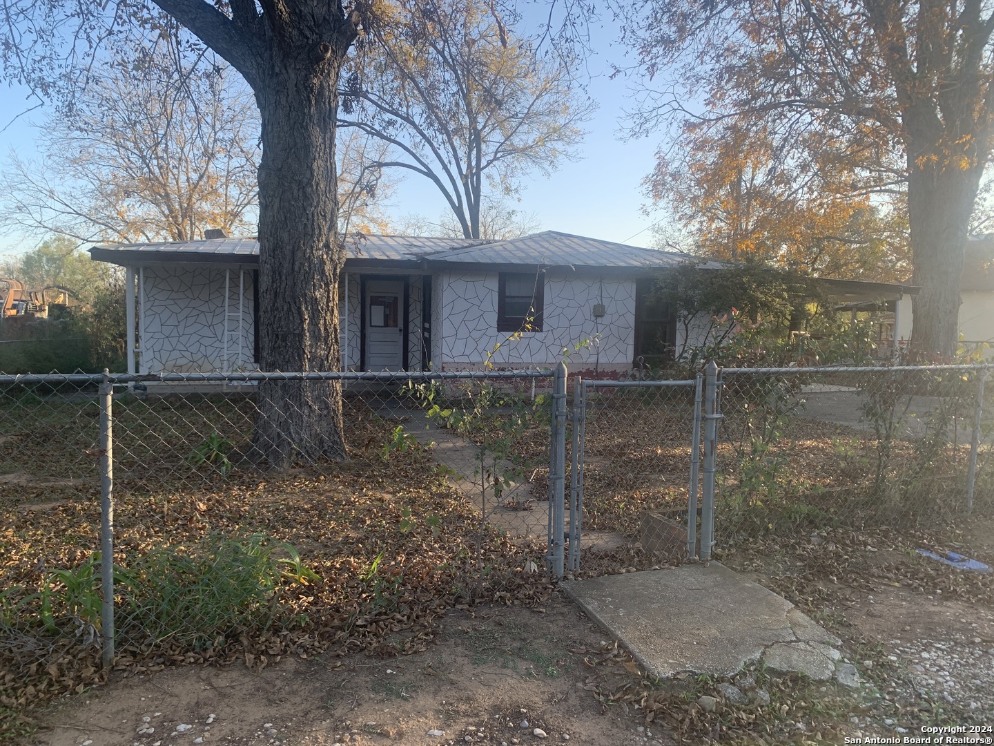 15516 S HIGHWAY 81