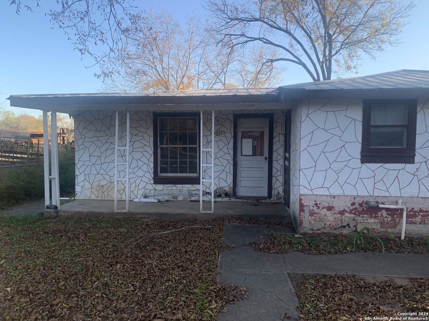 15516 S HIGHWAY 81