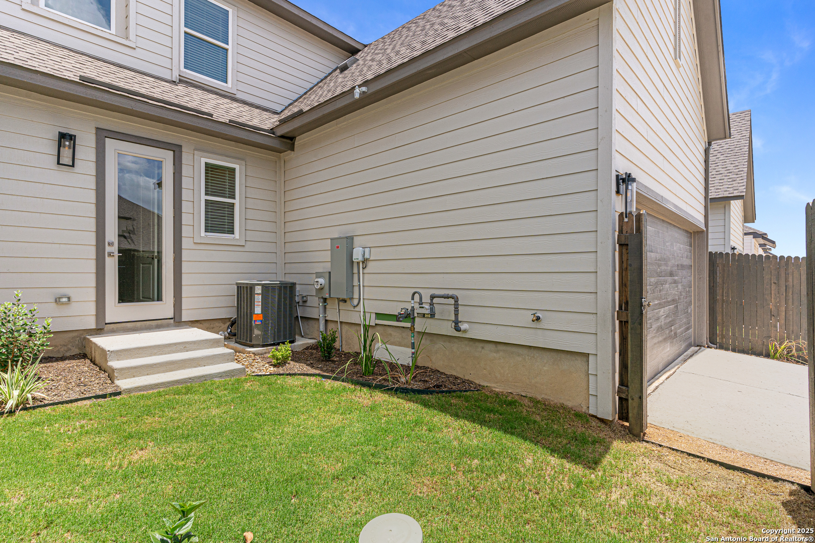 10011 UNIVERSITY WAY