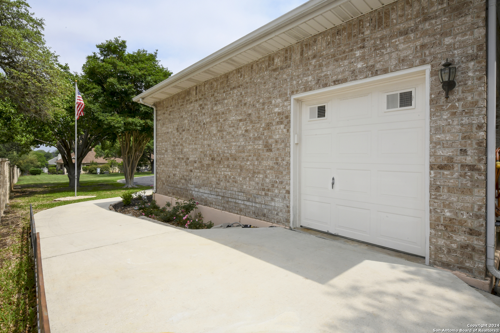 3600 Chestnut Ct