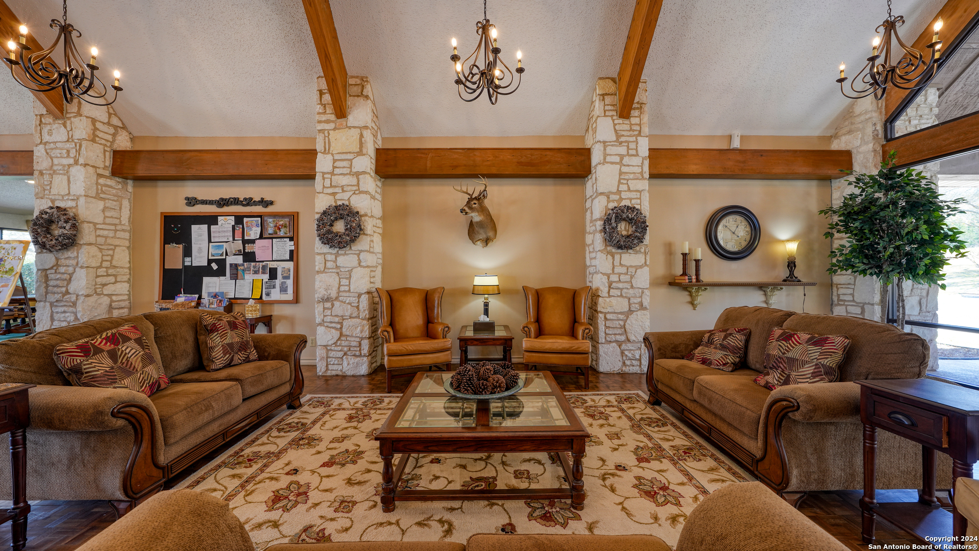 3600 Chestnut Ct