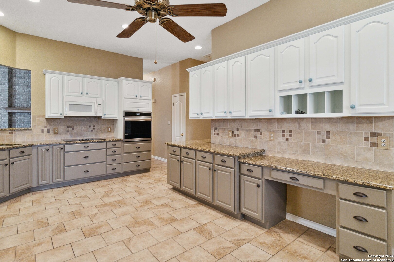 3600 Chestnut Ct