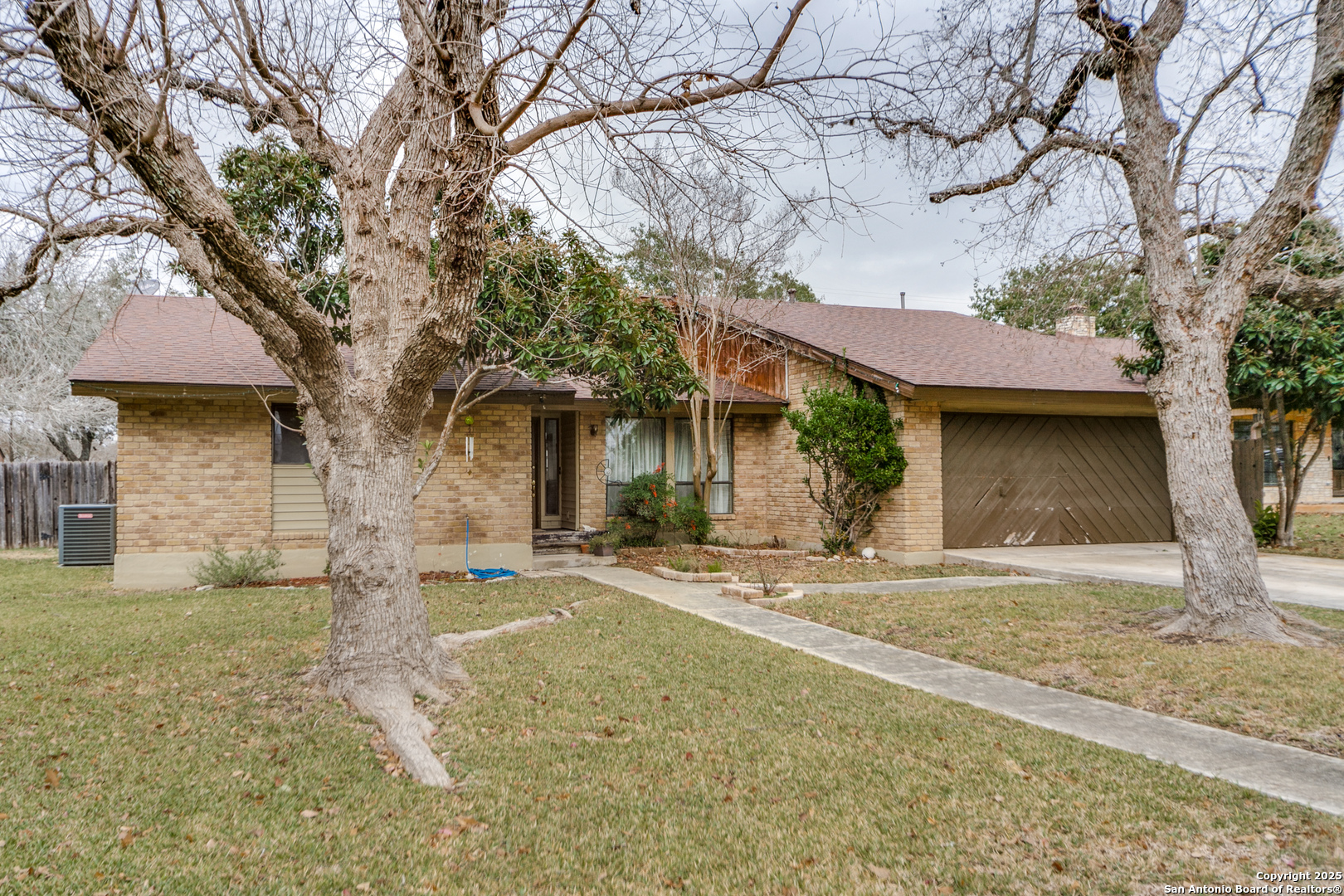 116 Azalea Trl