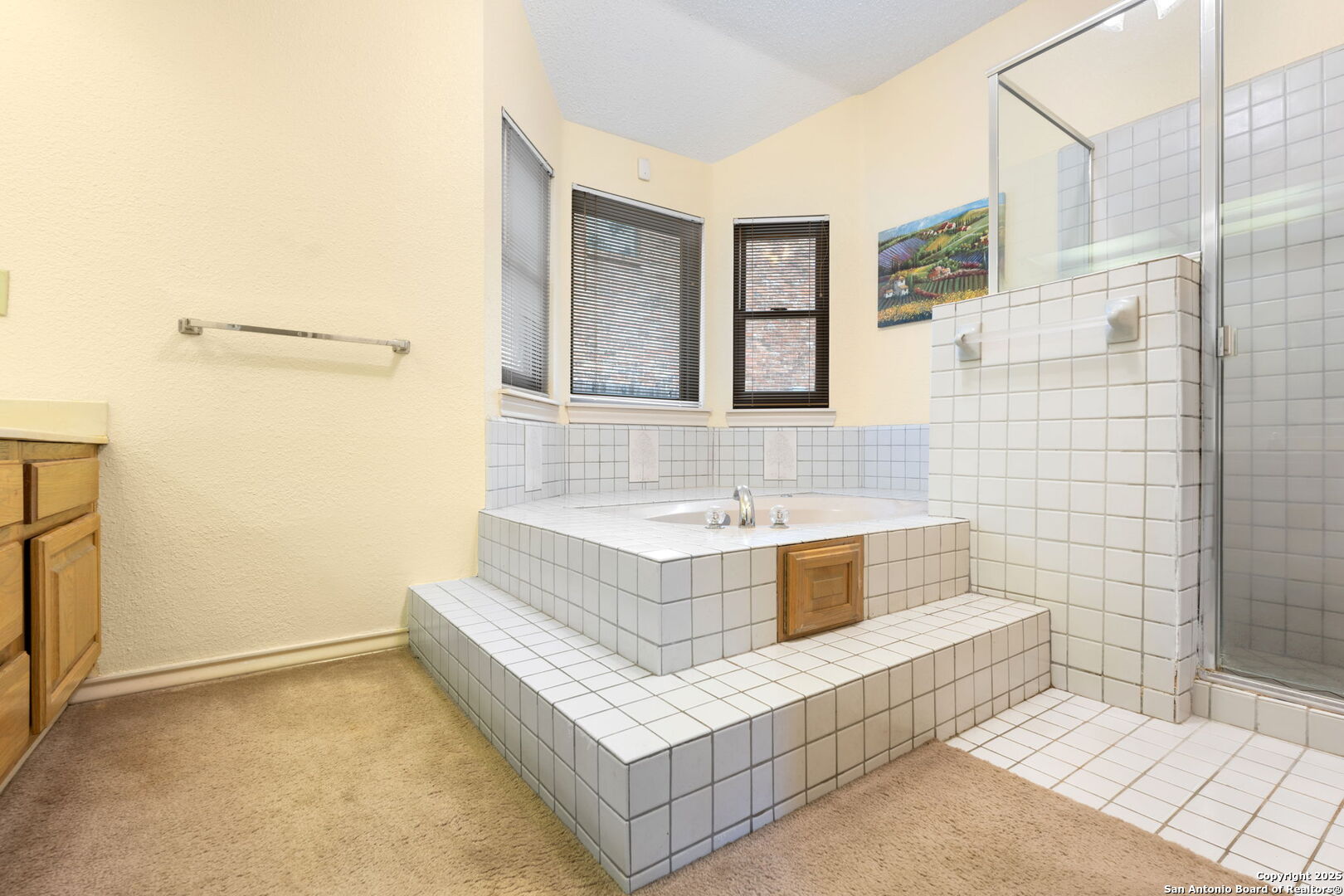 3019 ORCHARD HL
