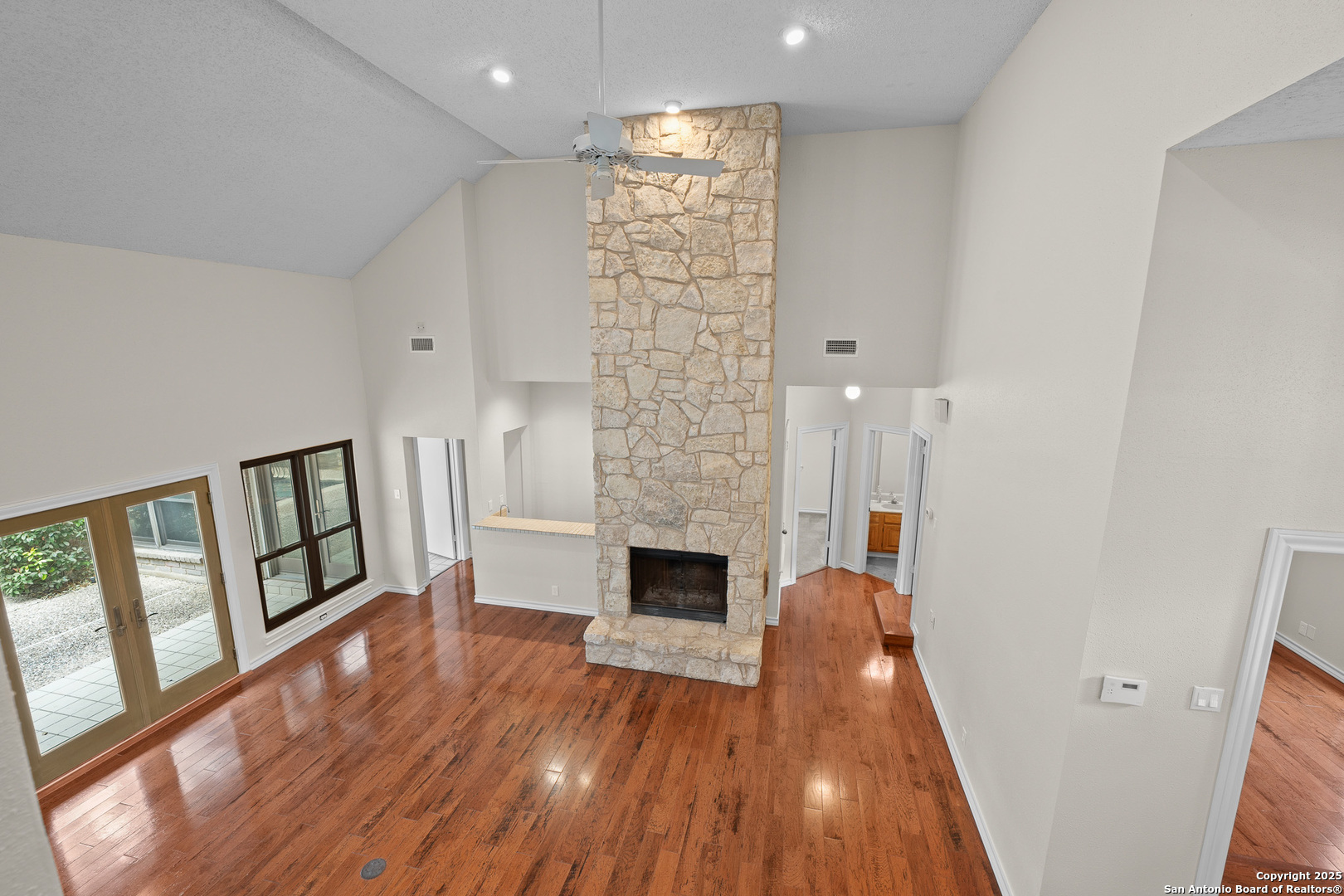 3019 ORCHARD HL