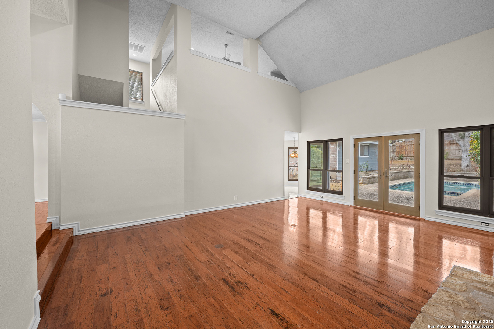 3019 ORCHARD HL