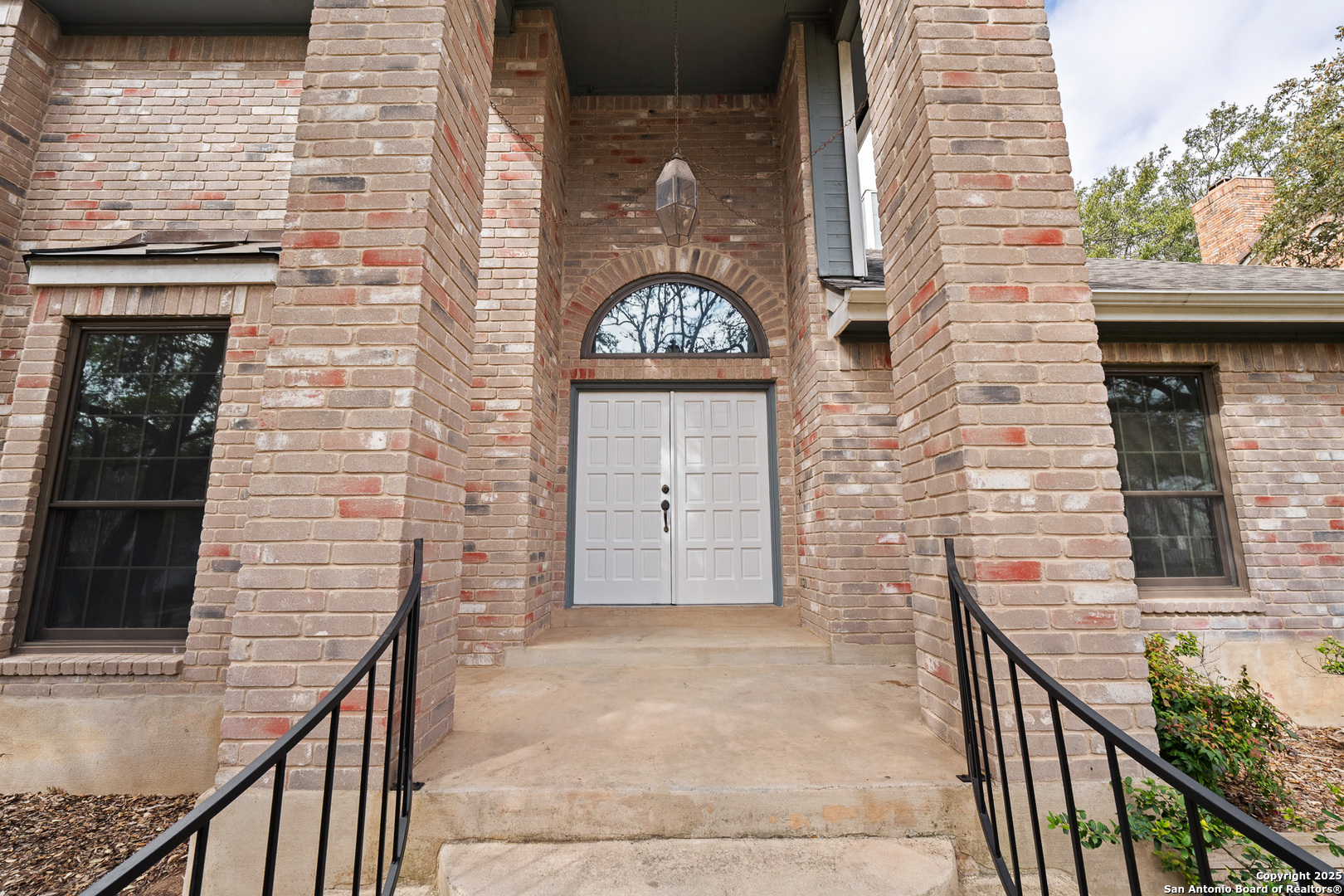 3019 ORCHARD HL