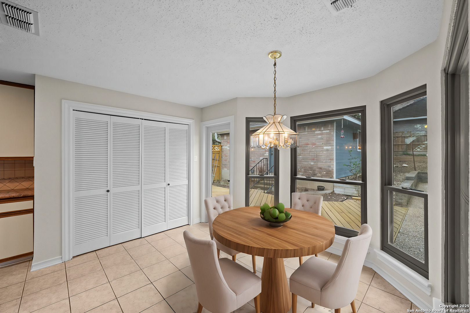 3019 ORCHARD HL