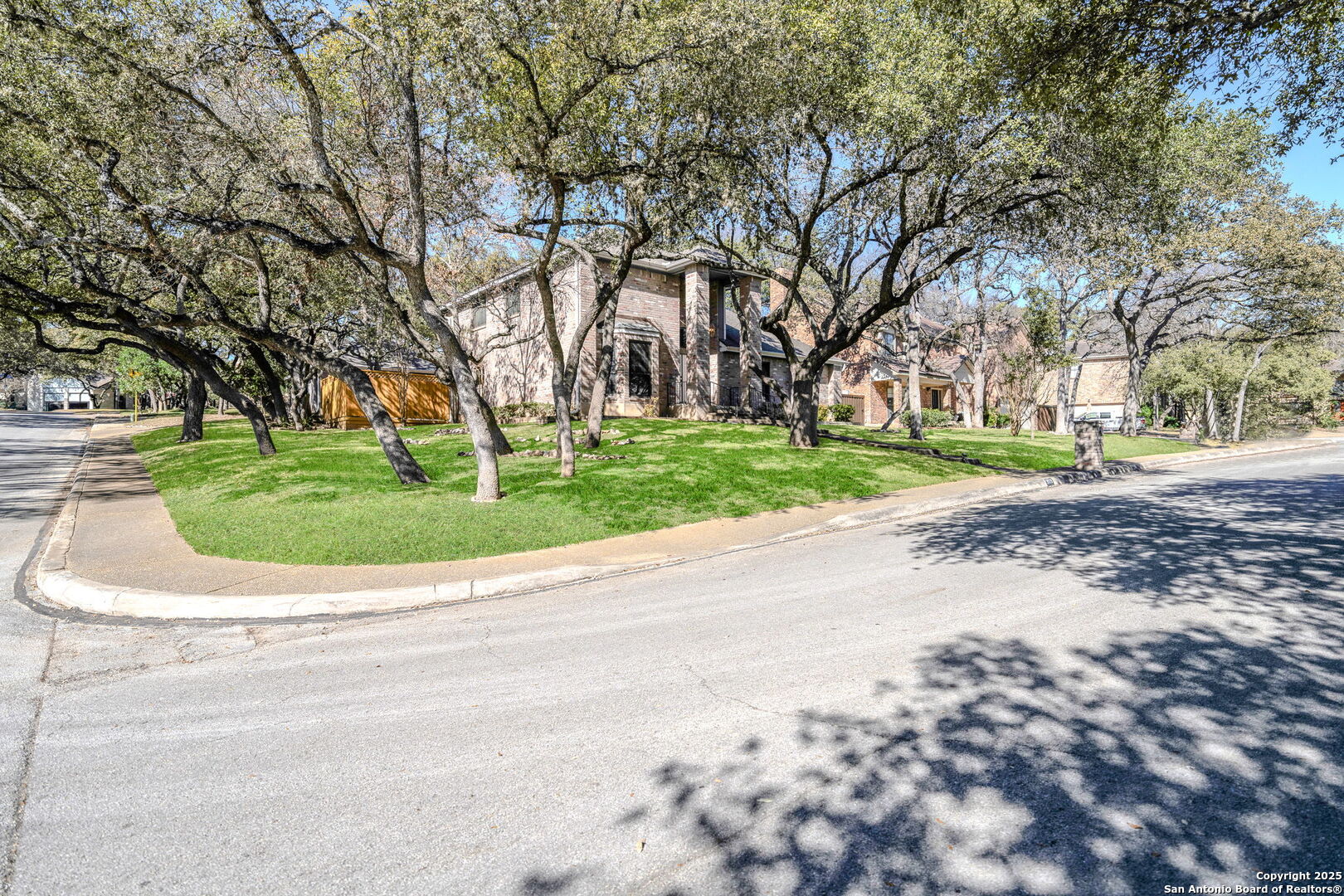 3019 ORCHARD HL