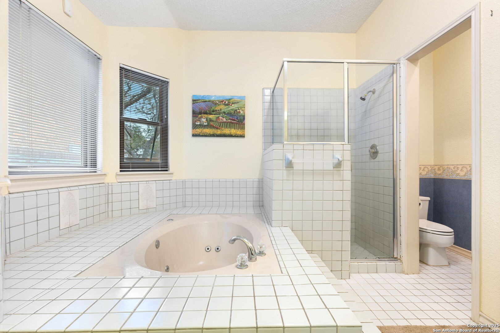 3019 ORCHARD HL