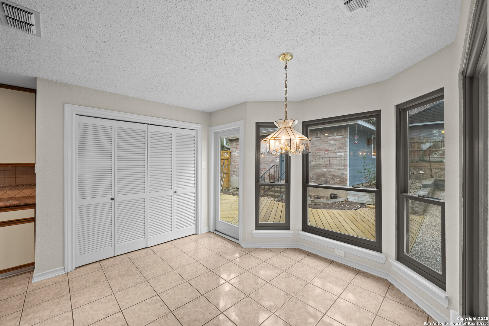3019 ORCHARD HL