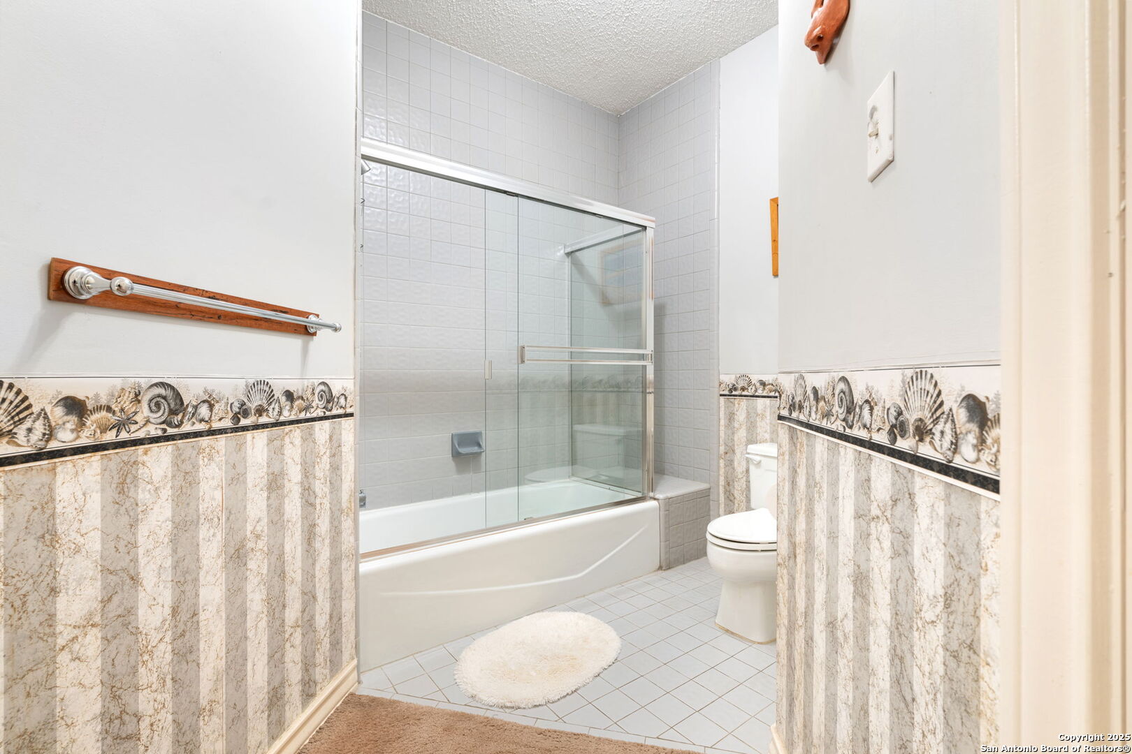3019 ORCHARD HL