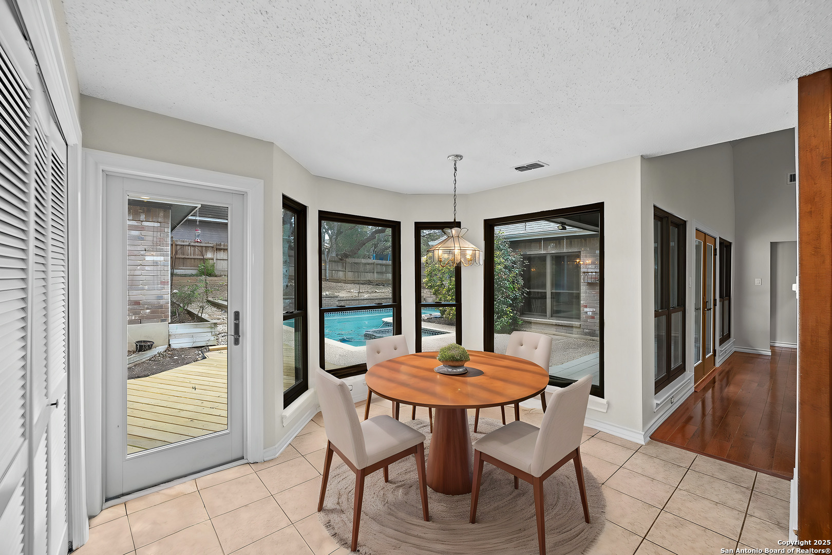 3019 ORCHARD HL