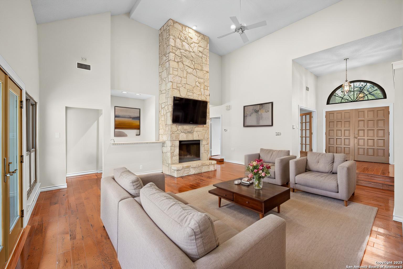 3019 ORCHARD HL