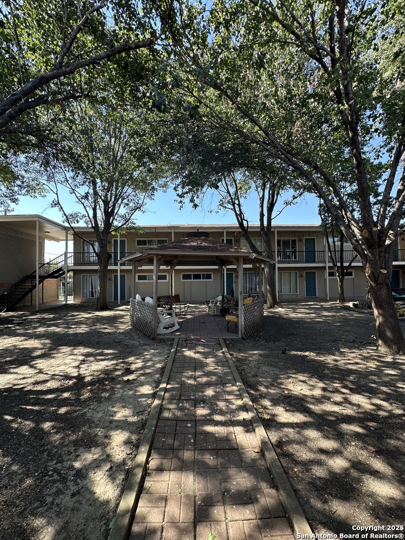 255 E RAMPART DR Unit: 211