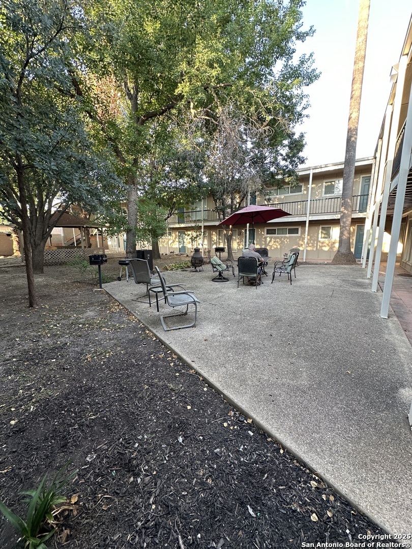 255 E RAMPART DR Unit: 211
