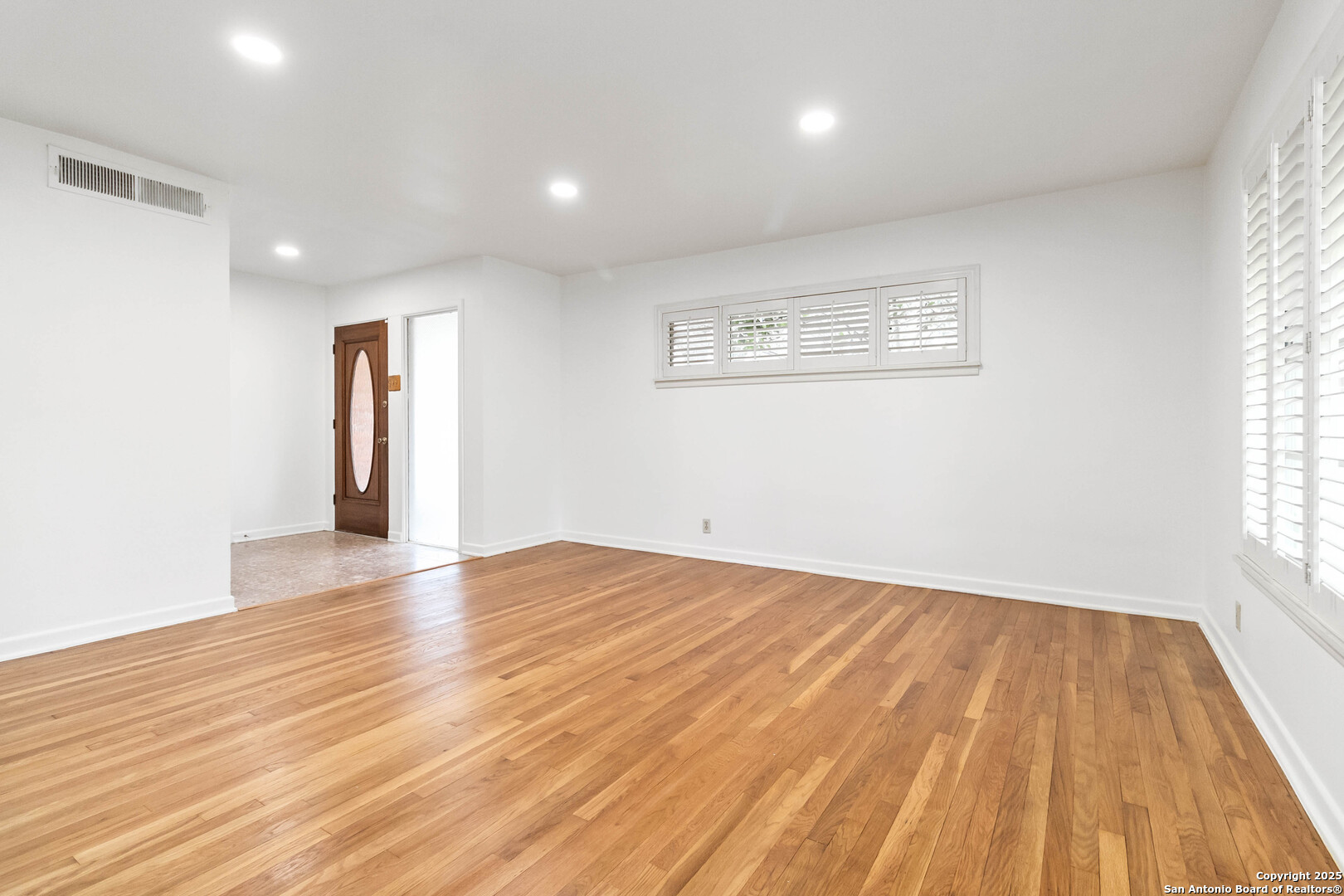 2822 Hitching Post