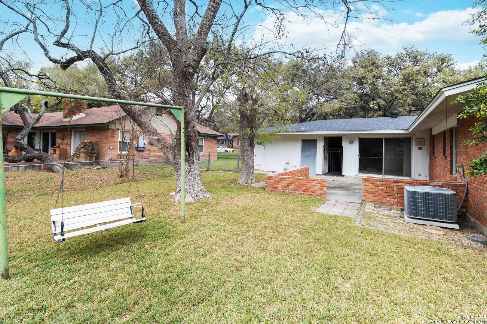 2822 Hitching Post