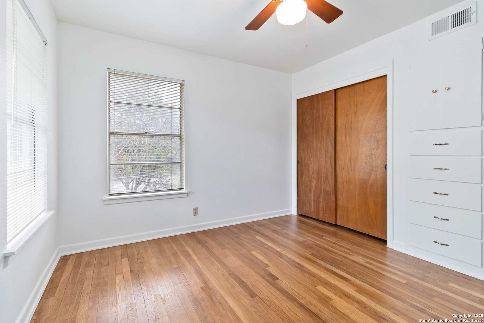2822 Hitching Post