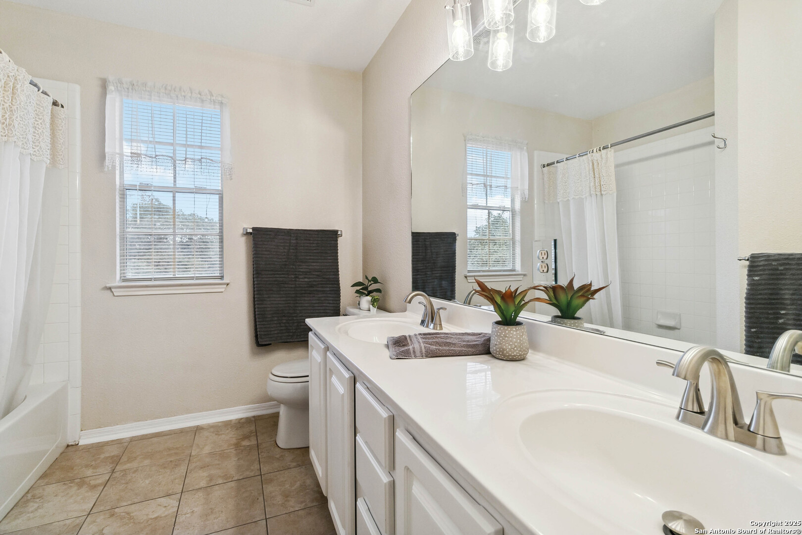 8842 Goodwick Heights