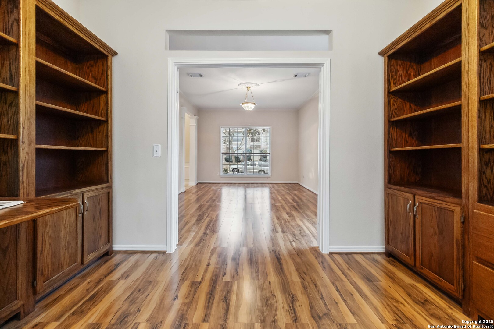 8842 Goodwick Heights