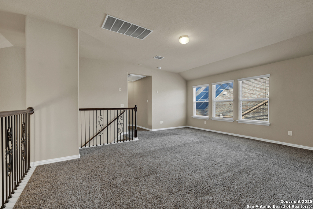 7611 Mission Summit