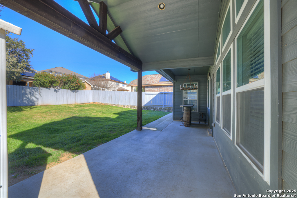7611 Mission Summit