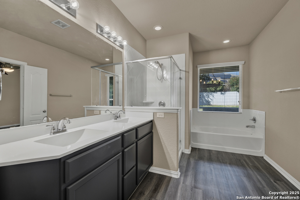 7611 Mission Summit