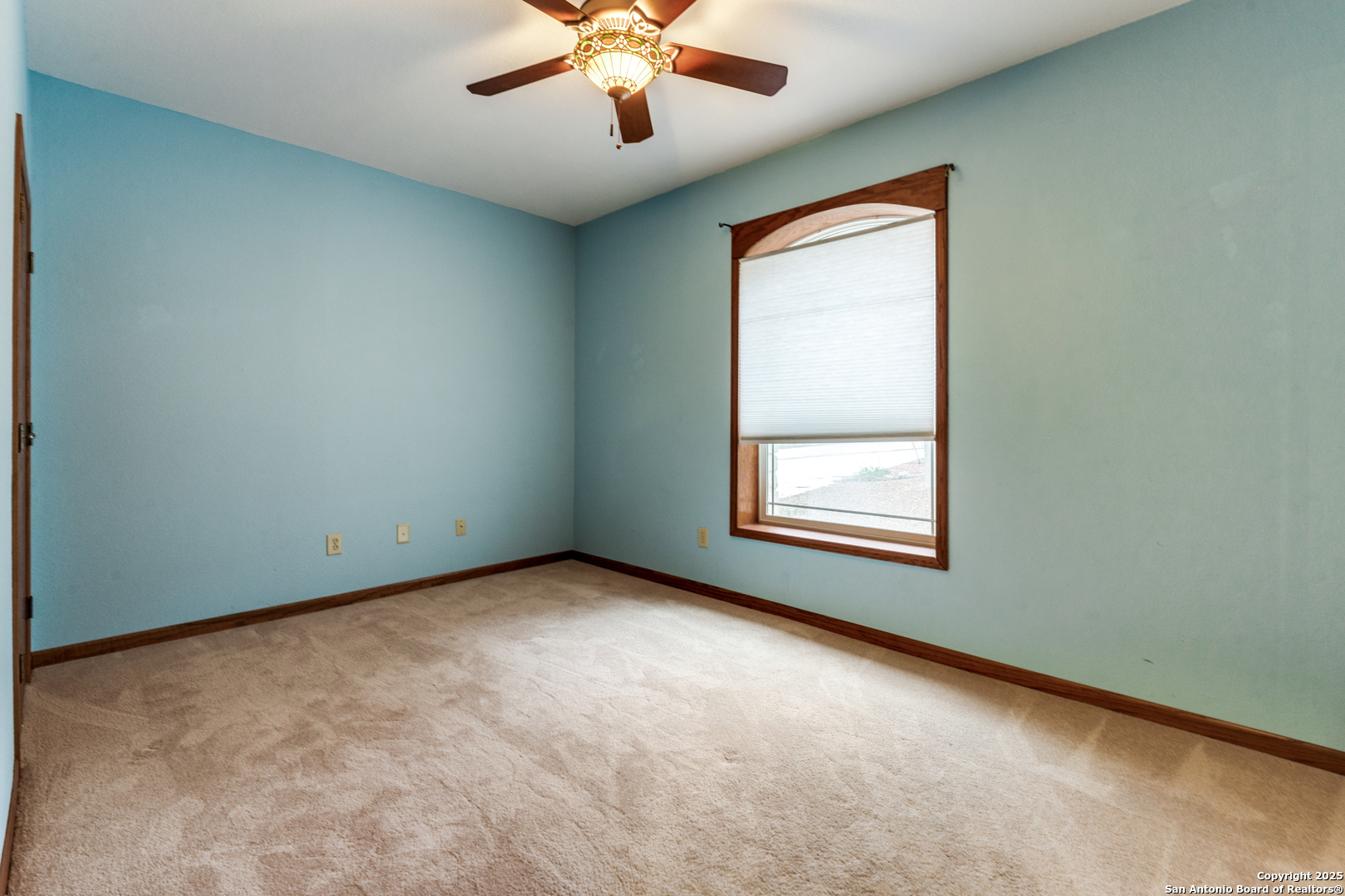 2667 Country Ledge