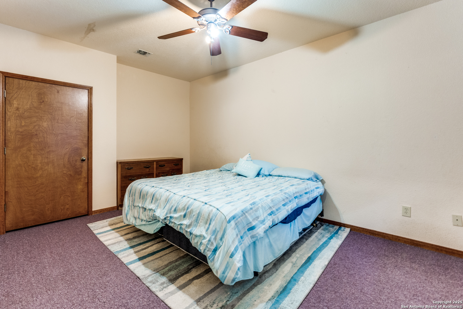 2667 Country Ledge