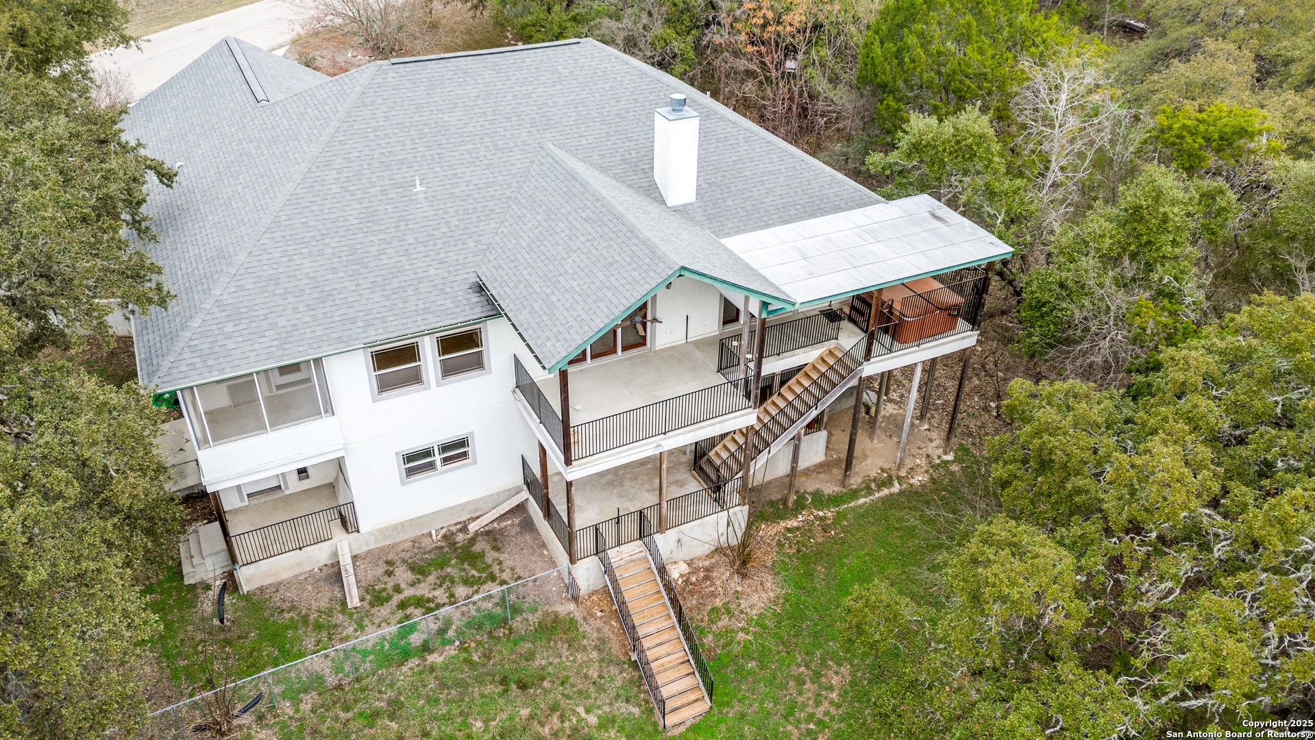 2667 Country Ledge