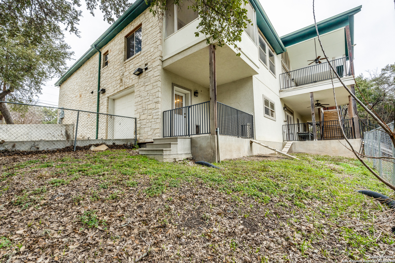 2667 Country Ledge