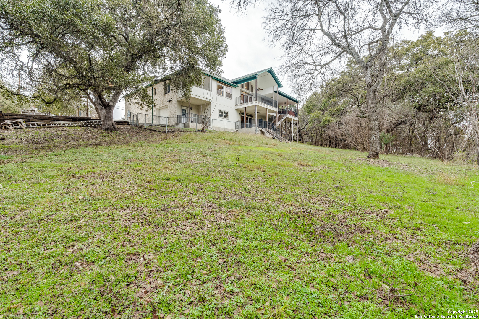 2667 Country Ledge
