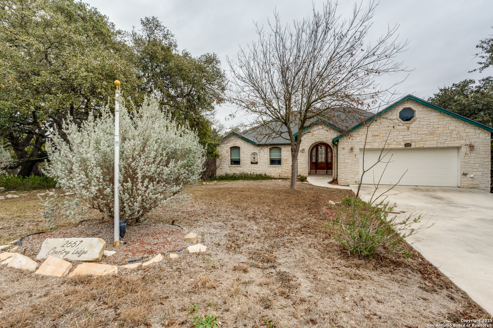 2667 Country Ledge