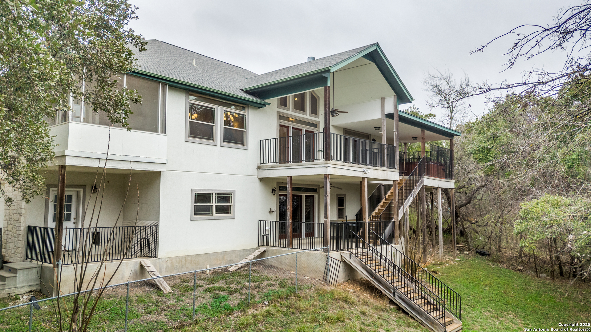 2667 Country Ledge