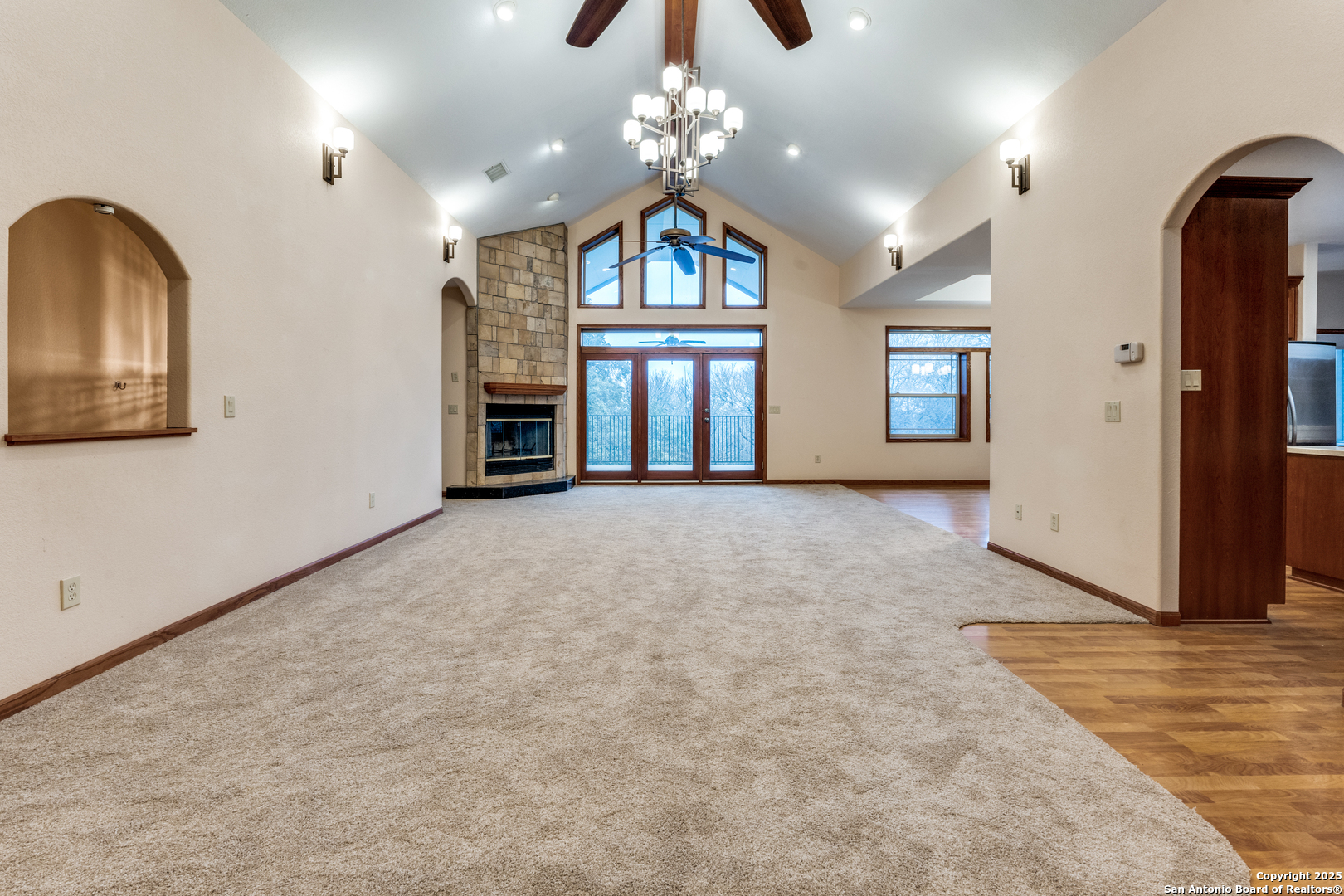 2667 Country Ledge