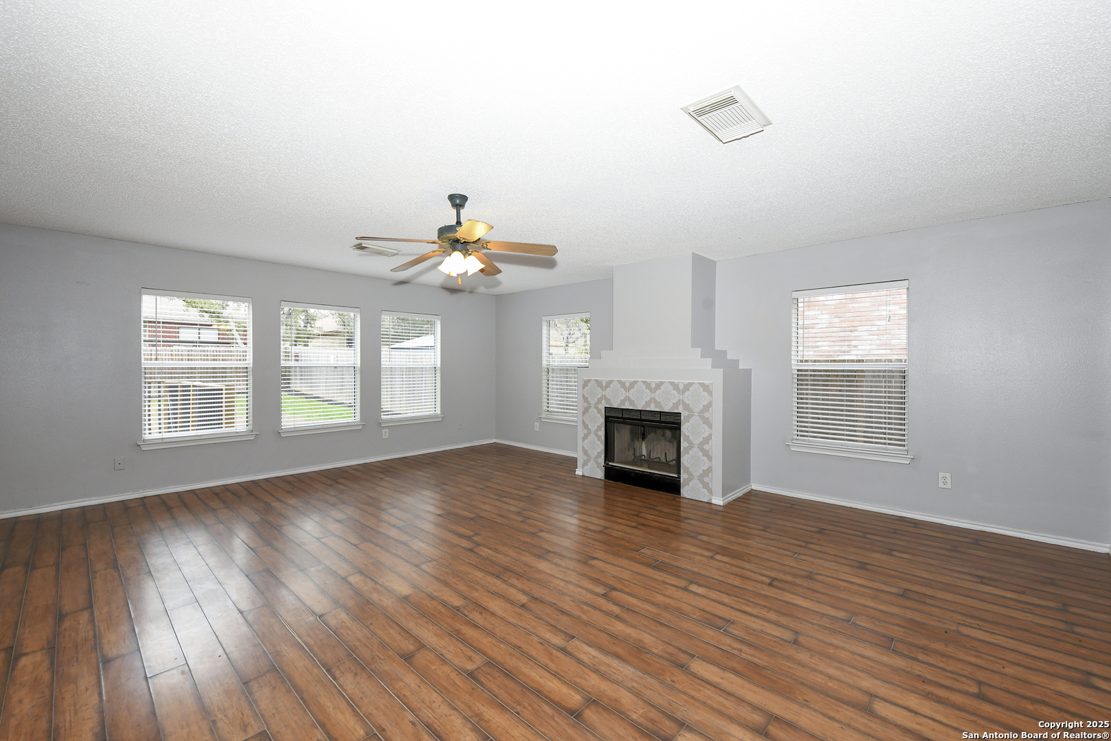 12023 GABLE OAKS