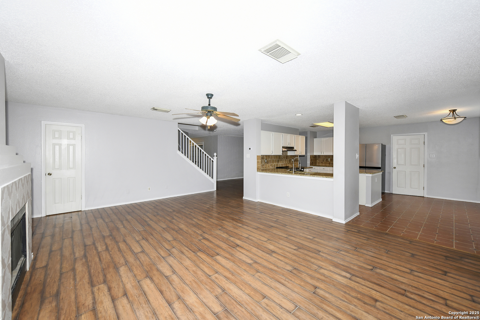 12023 GABLE OAKS